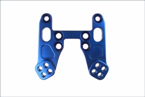 cnc-gefraeste-daempferbruecke-aus-blau-eloxiertem-aluminium-large.jpg